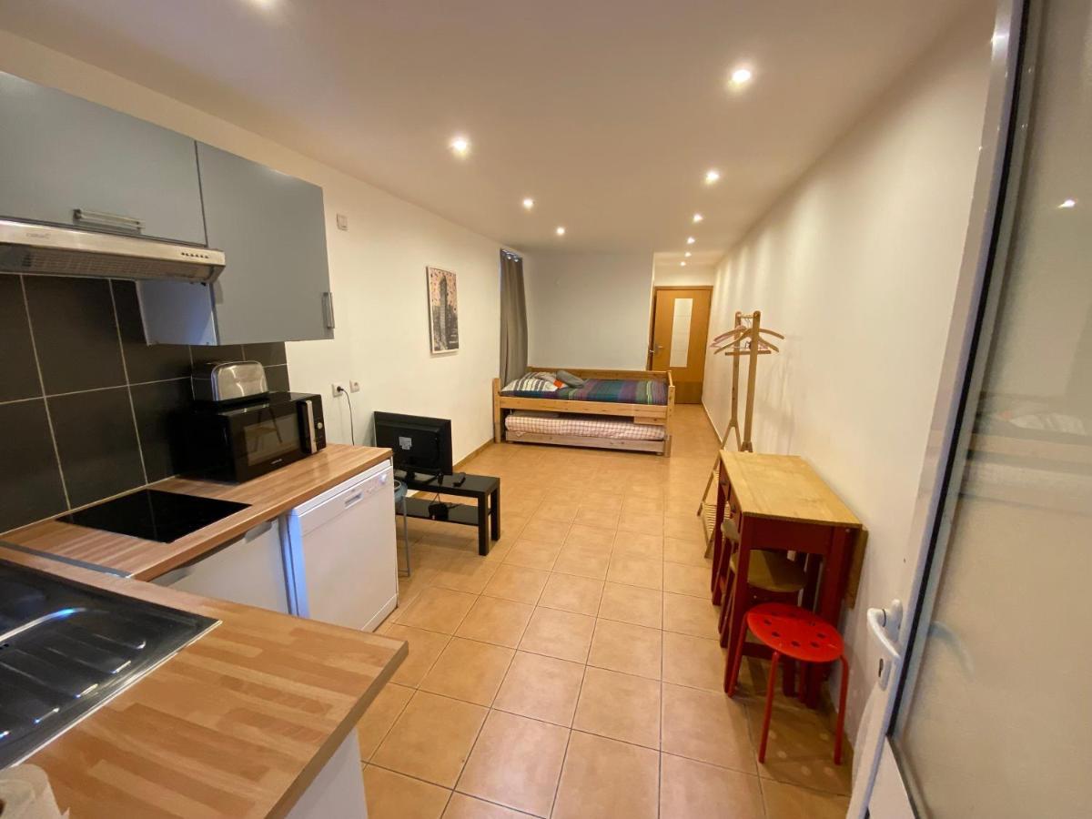 Paris Eiffel Tower Et Disney Apartments, Parkings Gratuits Et Securises, 10 Minutes Metro To Paris Nogent-sur-Seine Εξωτερικό φωτογραφία