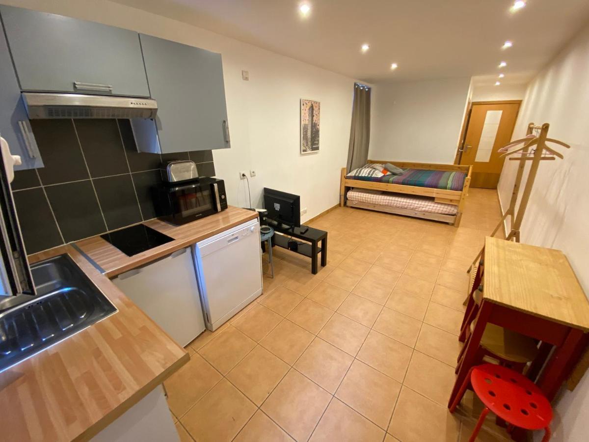 Paris Eiffel Tower Et Disney Apartments, Parkings Gratuits Et Securises, 10 Minutes Metro To Paris Nogent-sur-Seine Εξωτερικό φωτογραφία