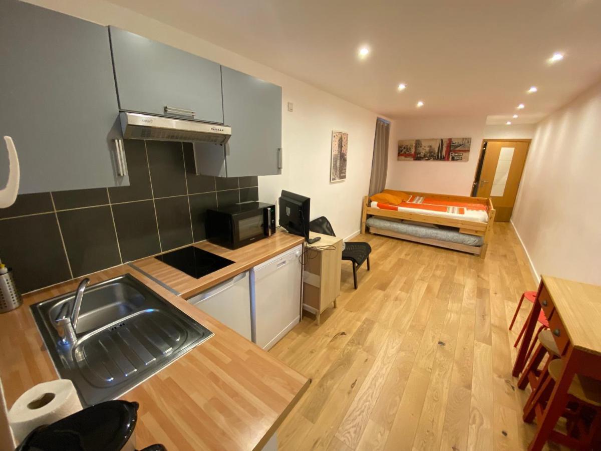 Paris Eiffel Tower Et Disney Apartments, Parkings Gratuits Et Securises, 10 Minutes Metro To Paris Nogent-sur-Seine Εξωτερικό φωτογραφία