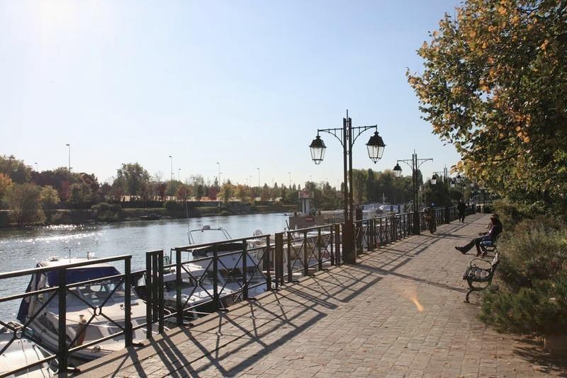 Paris Eiffel Tower Et Disney Apartments, Parkings Gratuits Et Securises, 10 Minutes Metro To Paris Nogent-sur-Seine Εξωτερικό φωτογραφία